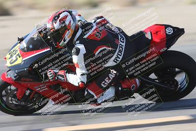 media/Sep-20-2025-Race Pace (Sat) [[d4e1b33f4d]]/Verified/Turn 4 Inside (820am)/